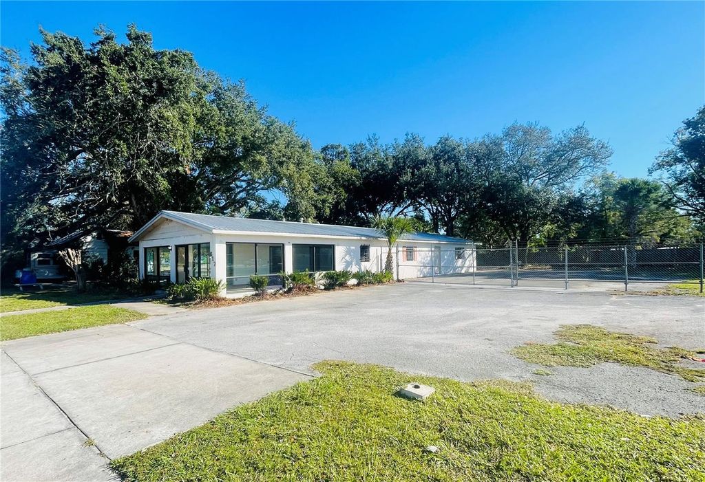 Photo of 617 N John Young Parkway, Kissimmee, FL 34741 (MLS # S5137756)