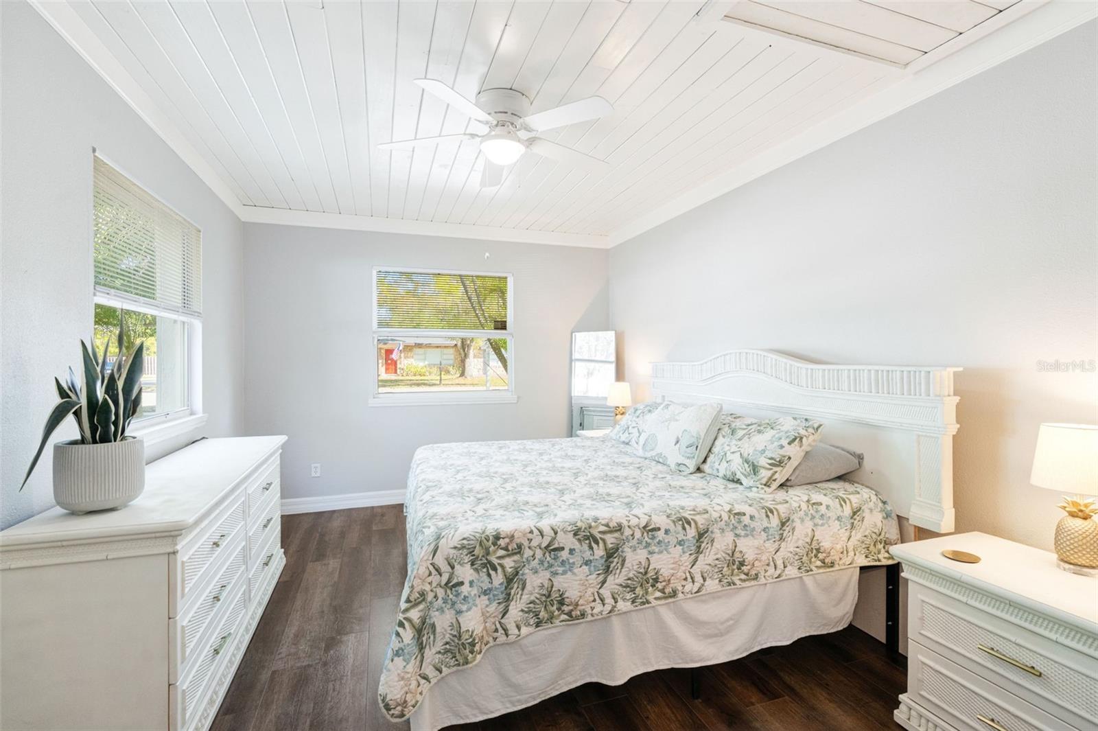 GREENWICH - Residential