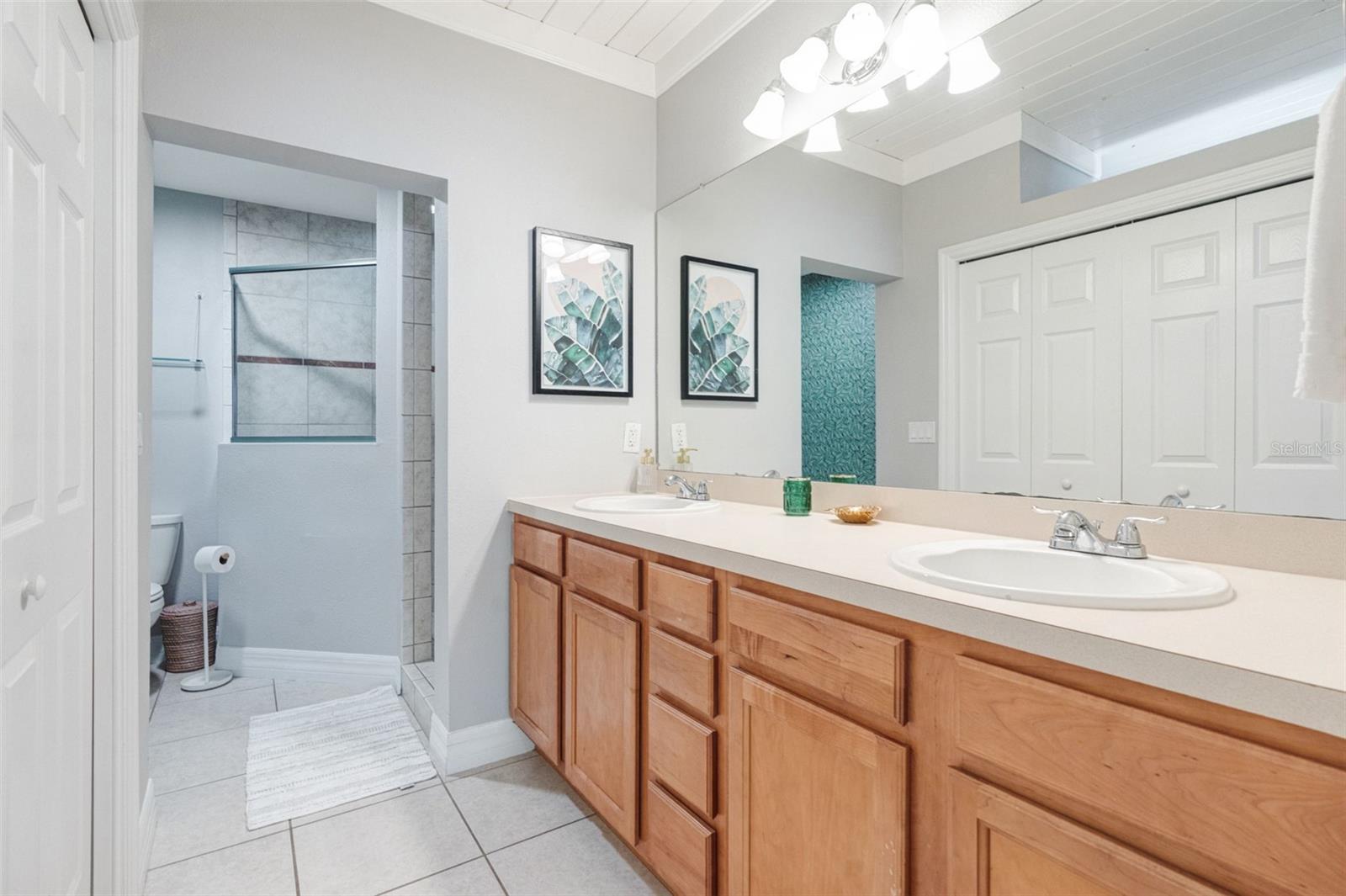 GREENWICH - Residential