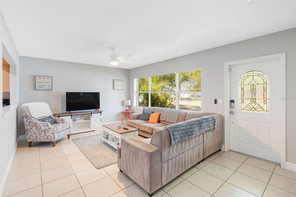 Photo of 2202 Hyde Park Street, Sarasota, FL 34239 (MLS # A4684803)