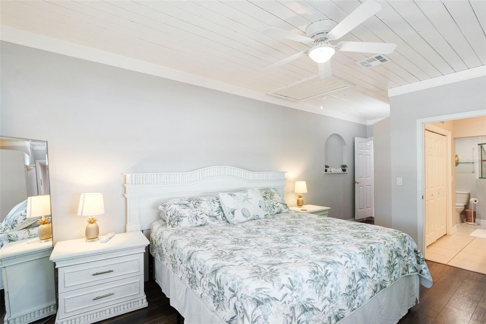 GREENWICH - Residential