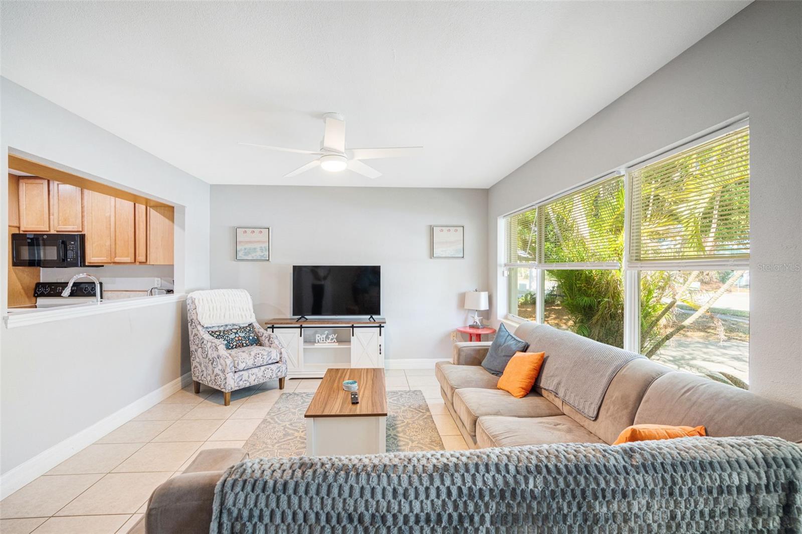 2202 HYDE PARK STREET