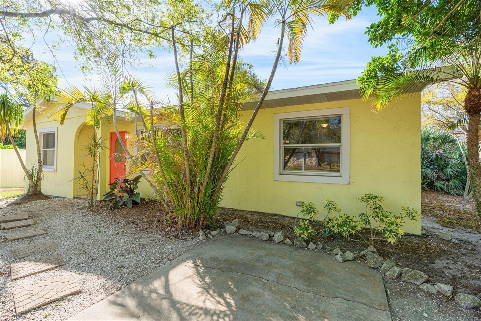 GREENWICH - Residential