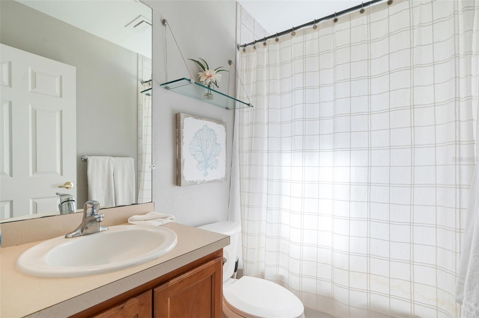 GREENWICH - Residential