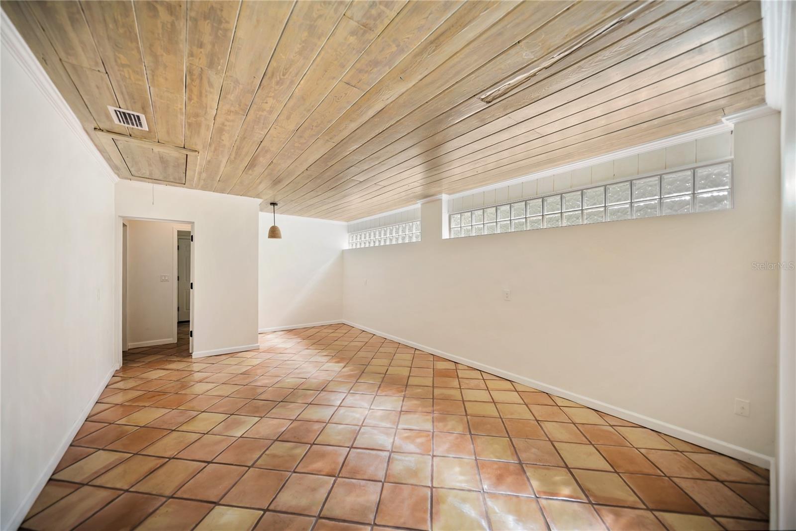 POINSETTIA PARK 2 - Residential