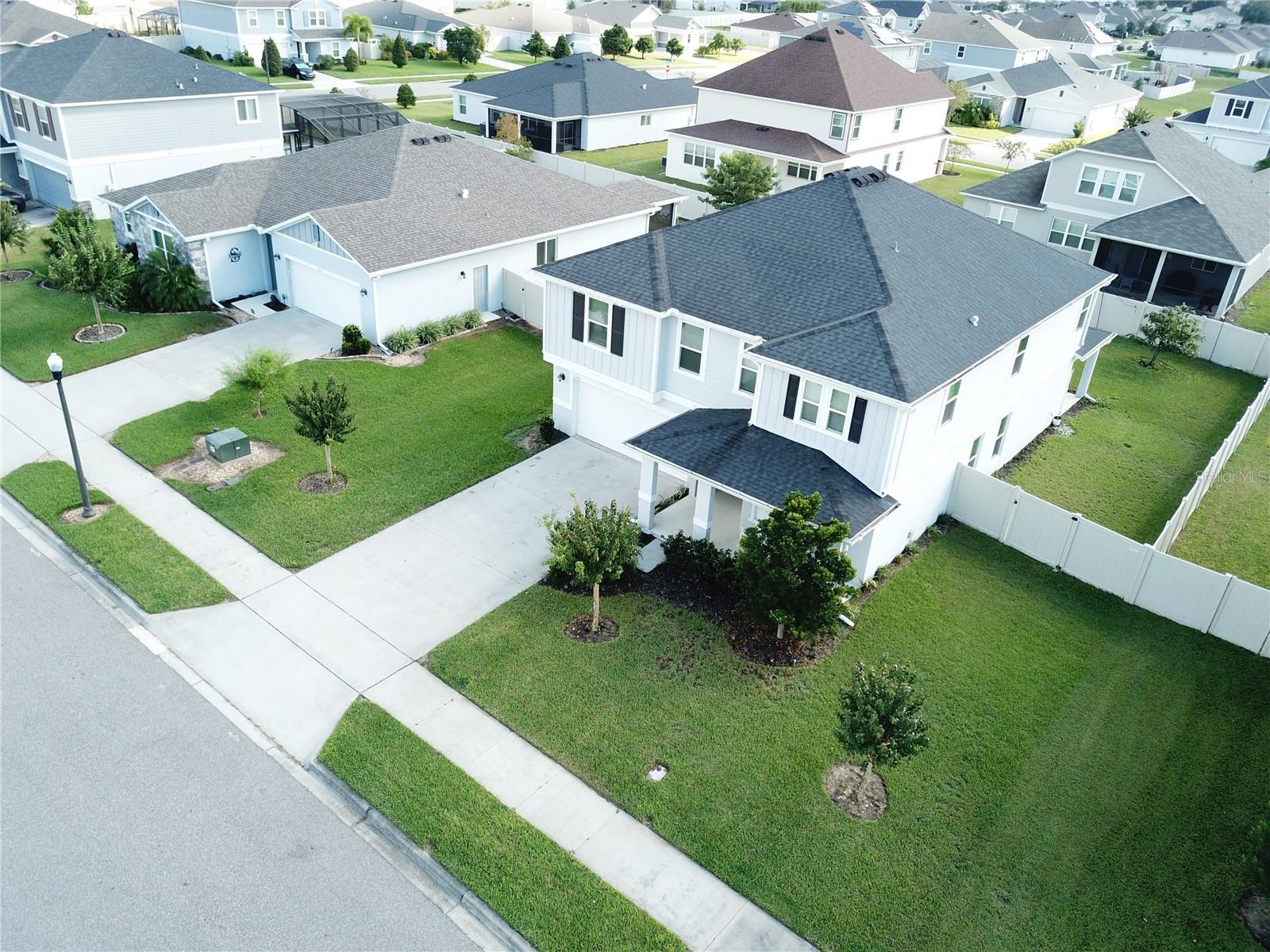 CARRIAGE HILL - Residential