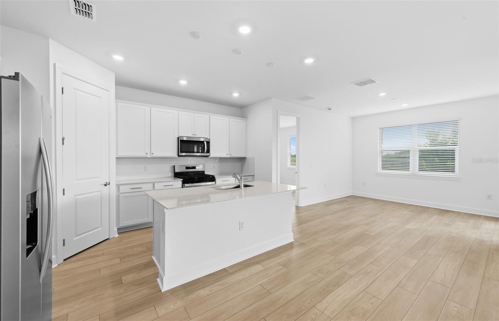 4556; REAGAN LANDING --- PRELIM - Residential