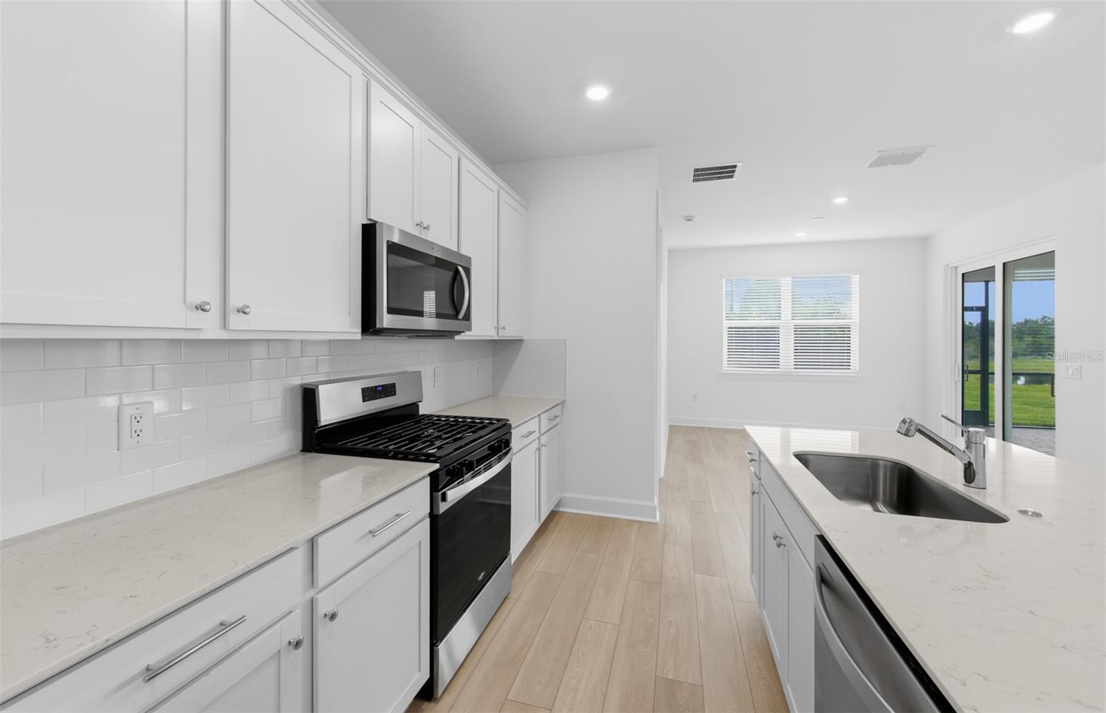 4556; REAGAN LANDING --- PRELIM - Residential