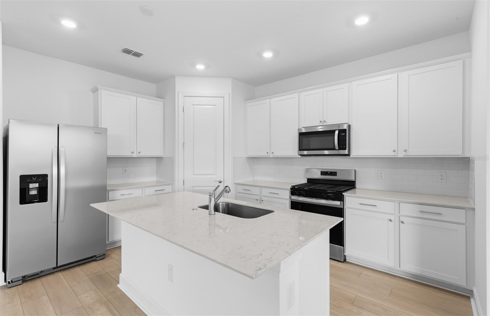 4556; REAGAN LANDING --- PRELIM - Residential