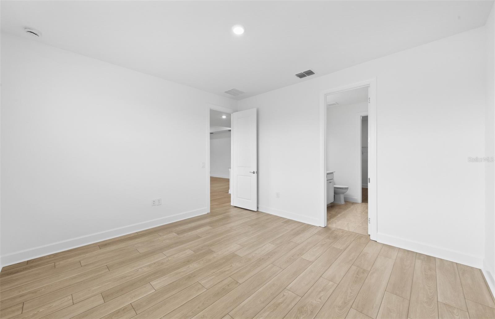 4556; REAGAN LANDING --- PRELIM - Residential