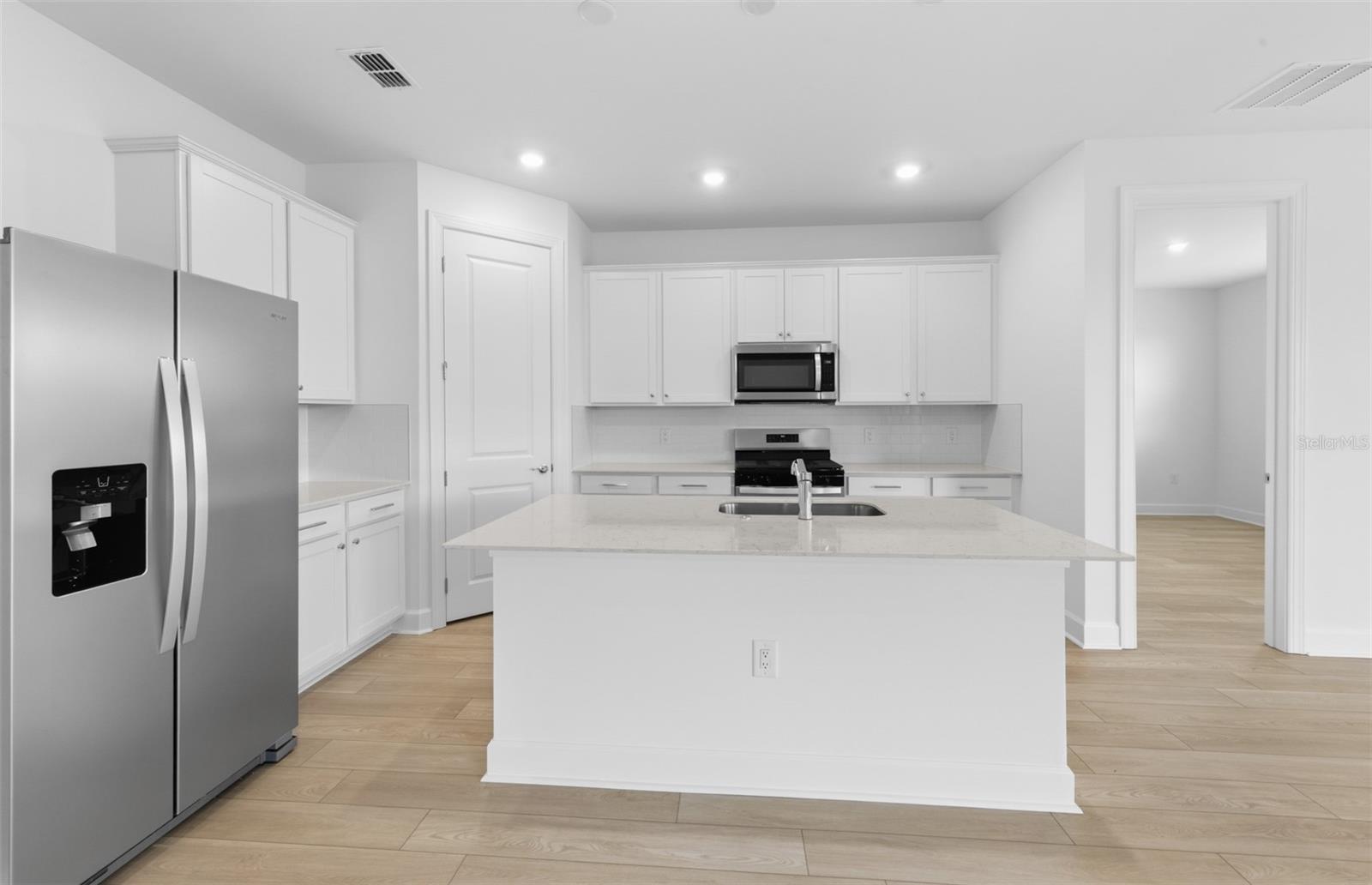 4556; REAGAN LANDING --- PRELIM - Residential