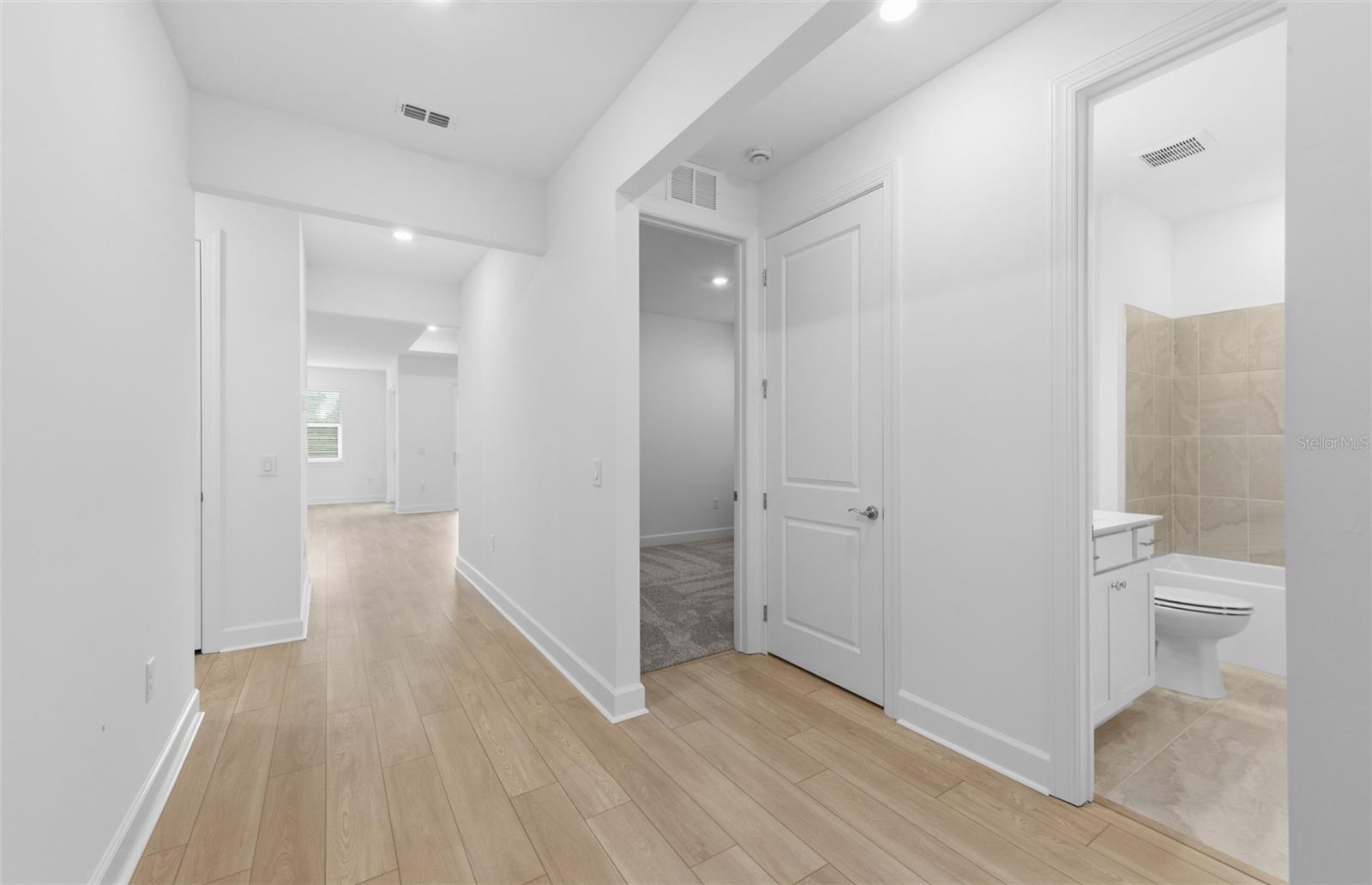 4556; REAGAN LANDING --- PRELIM - Residential
