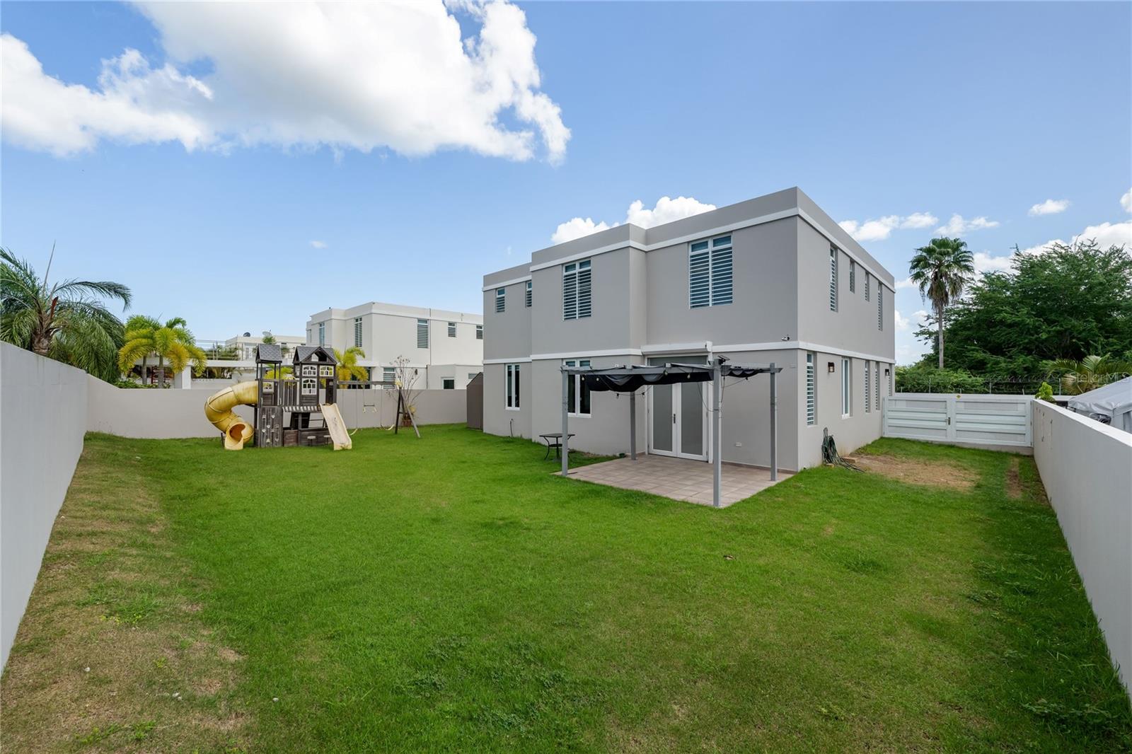 PASEO LOS CORALES II - Residential