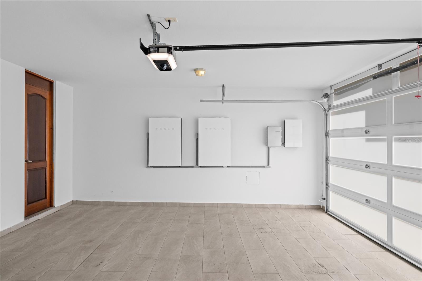 PASEO LOS CORALES II - Residential