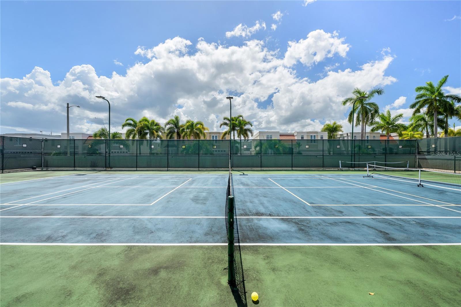 PASEO LOS CORALES II - Residential