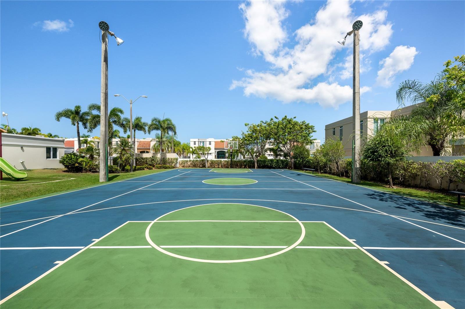 PASEO LOS CORALES II - Residential