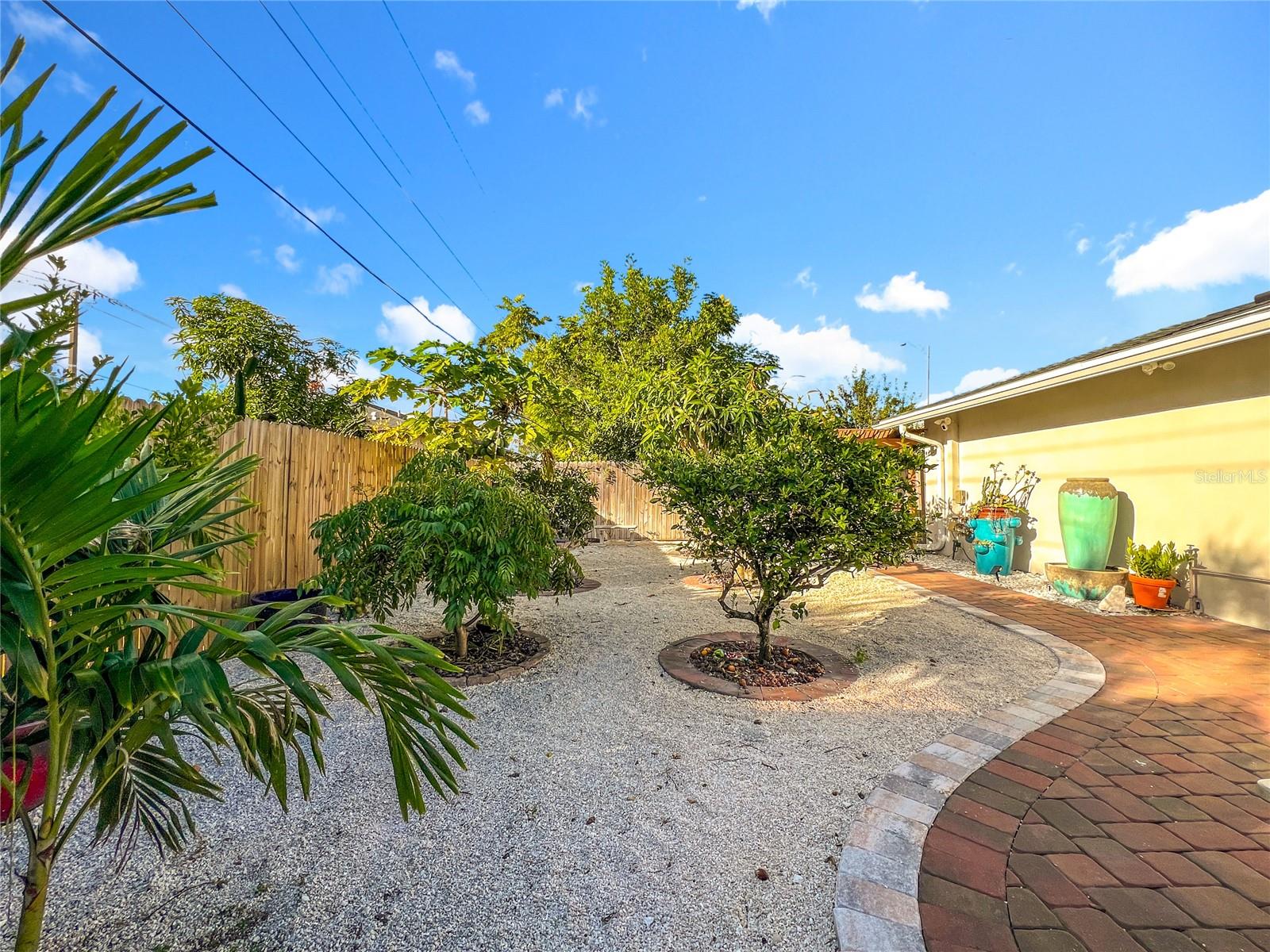 WESLO WILLOWS - Residential