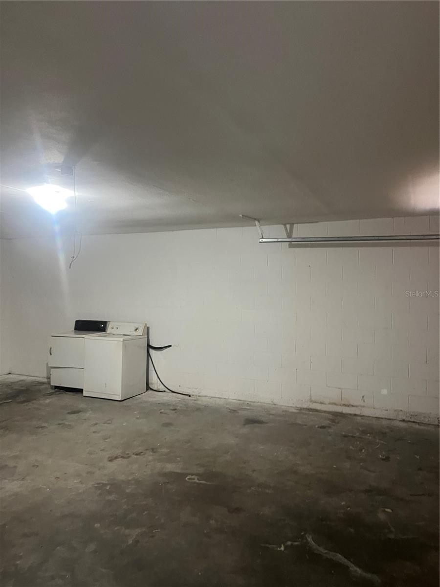 REGENCY PARK - Residential