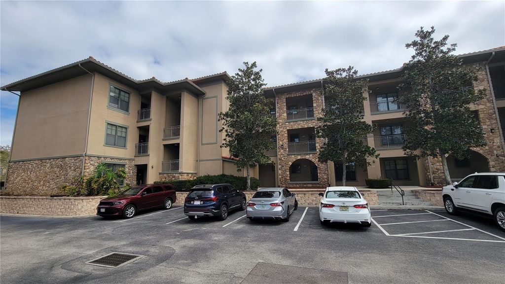 Photo of 914 Charo Parkway #123, Davenport, FL 33897 (MLS # S5146194)