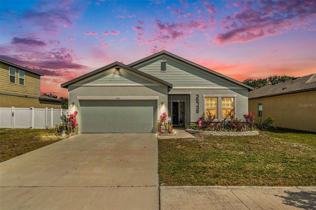 Photo of 35739 Buttonweed Trail, Zephyrhills, FL 33541 (MLS # TB8504847)