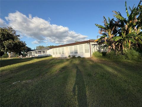 Tiny photo for 626 Third Avenue, Lady Lake, FL 32159 (MLS # OM715581)