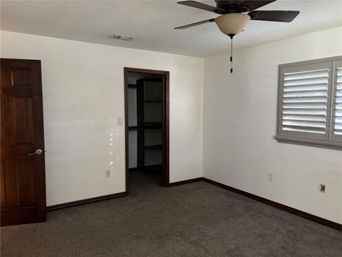 Tiny photo for 626 Third Avenue, Lady Lake, FL 32159 (MLS # OM715581)