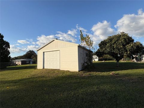 Tiny photo for 626 Third Avenue, Lady Lake, FL 32159 (MLS # OM715581)