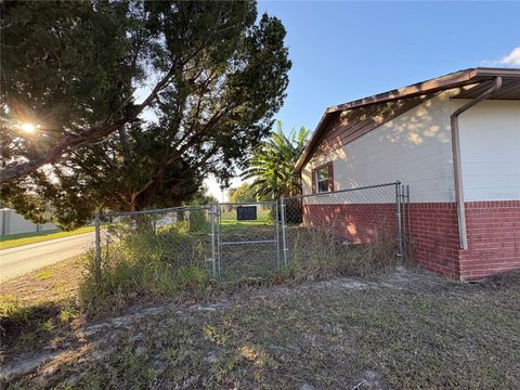 Tiny photo for 626 Third Avenue, Lady Lake, FL 32159 (MLS # OM715581)