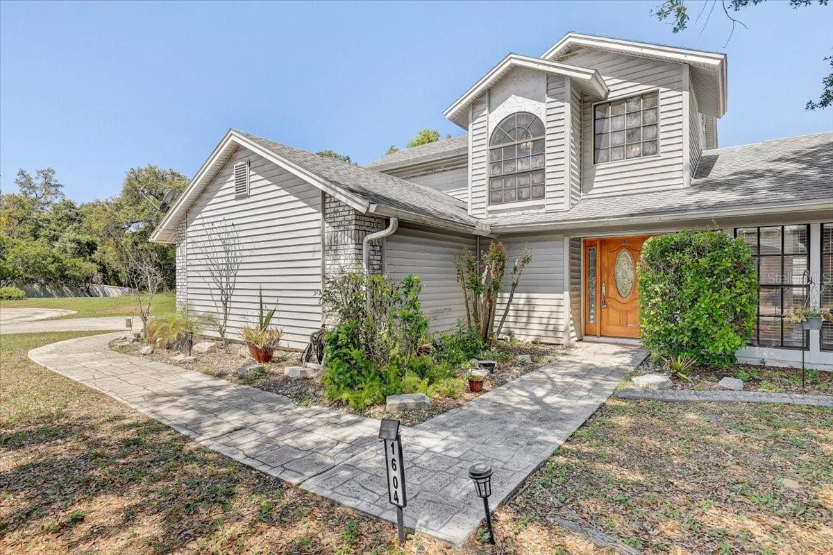 1604 SOUTHWIND DRIVE