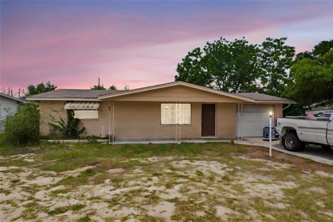 Photo of 10 S Jackson Street, Beverly Hills, FL 34465 (MLS # W7885537)