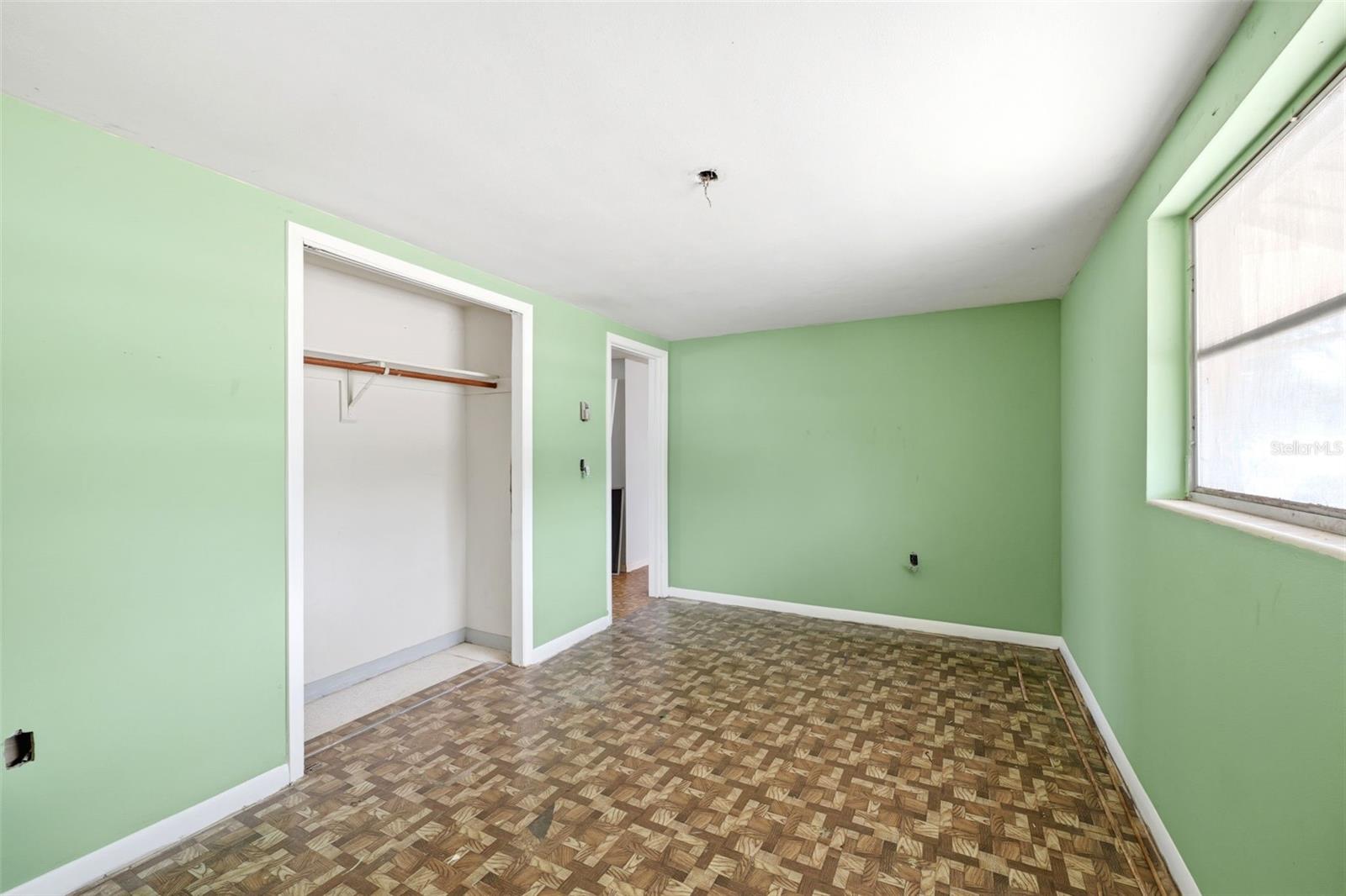 BEVERLY HILLS UNIT 02 - Residential