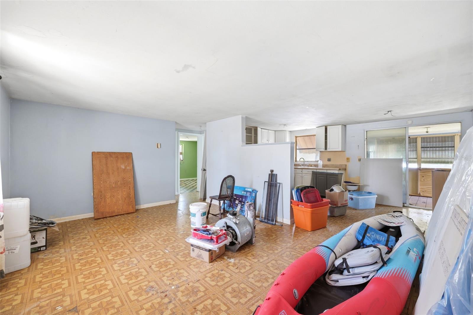 BEVERLY HILLS UNIT 02 - Residential