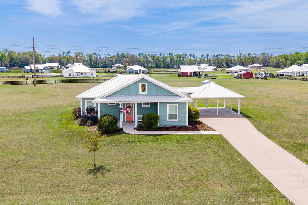 Photo of 6095 SW 82nd Place, Trenton, FL 32693 (MLS # GC538781)