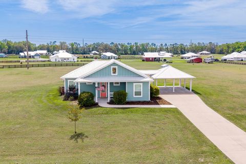 Photo of 6095 SW 82nd Place, Trenton, FL 32693 (MLS # GC538781)