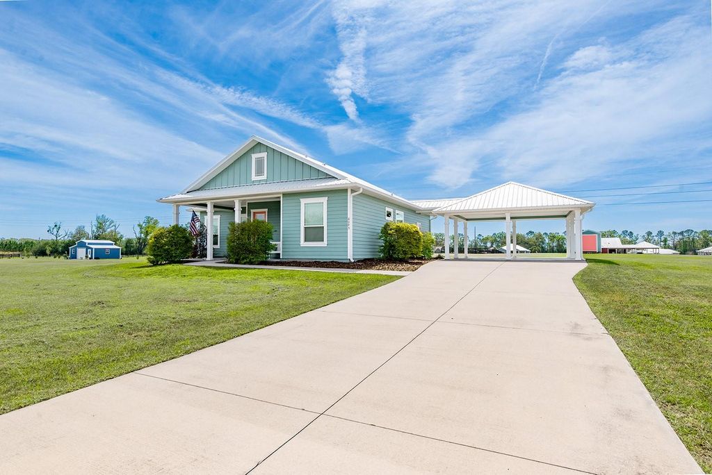 Photo of 6095 SW 82nd Place, Trenton, FL 32693 (MLS # GC538781)