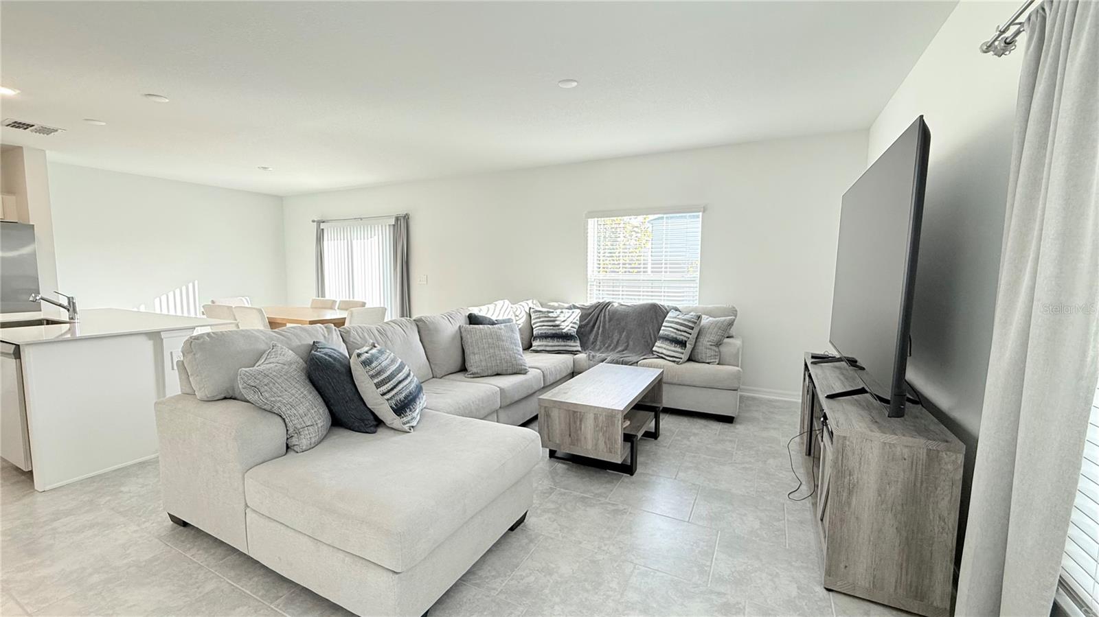 PEACE CRK RESERVE - Residential Lease