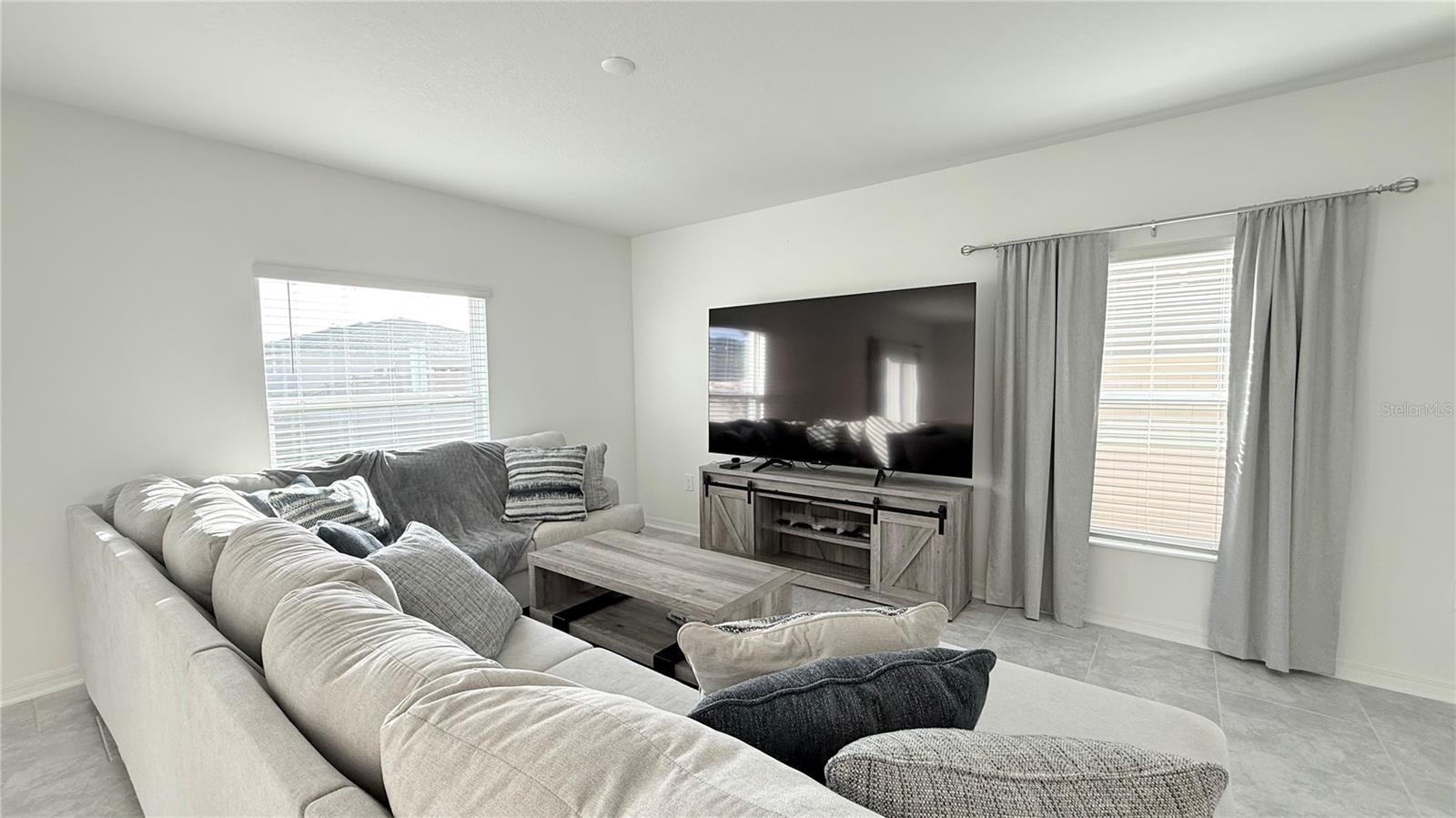 PEACE CRK RESERVE - Residential Lease