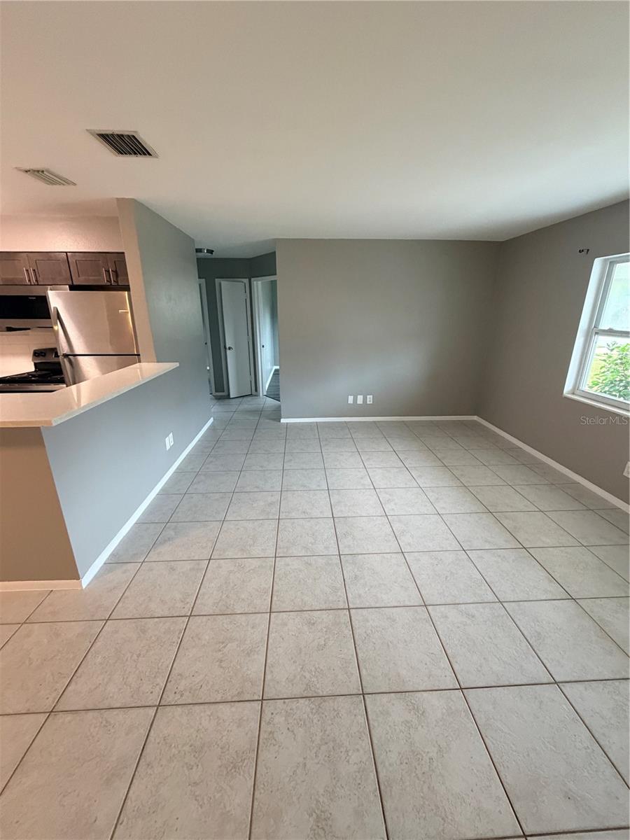 COUNTRY ESTATES 3RD ADD - Residential Lease