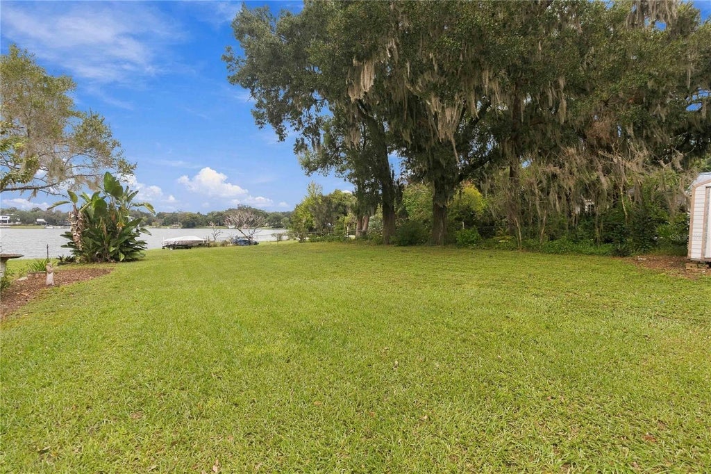 Photo of 625 Gatlin Avenue, Orlando, FL 32806 (MLS # O6445497)