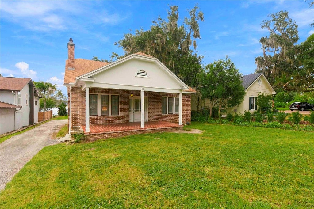 Photo of 625 Gatlin Avenue, Orlando, FL 32806 (MLS # O6445497)