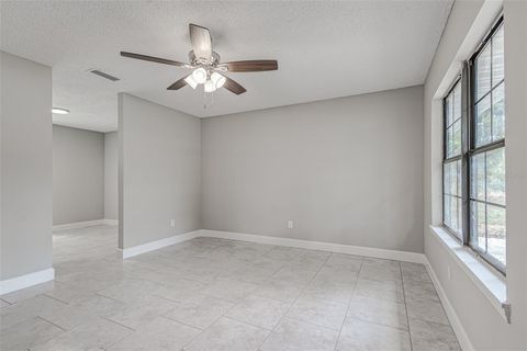 Single Family Residence in WINTER HAVEN FL 1030 SAND LANE 9.jpg