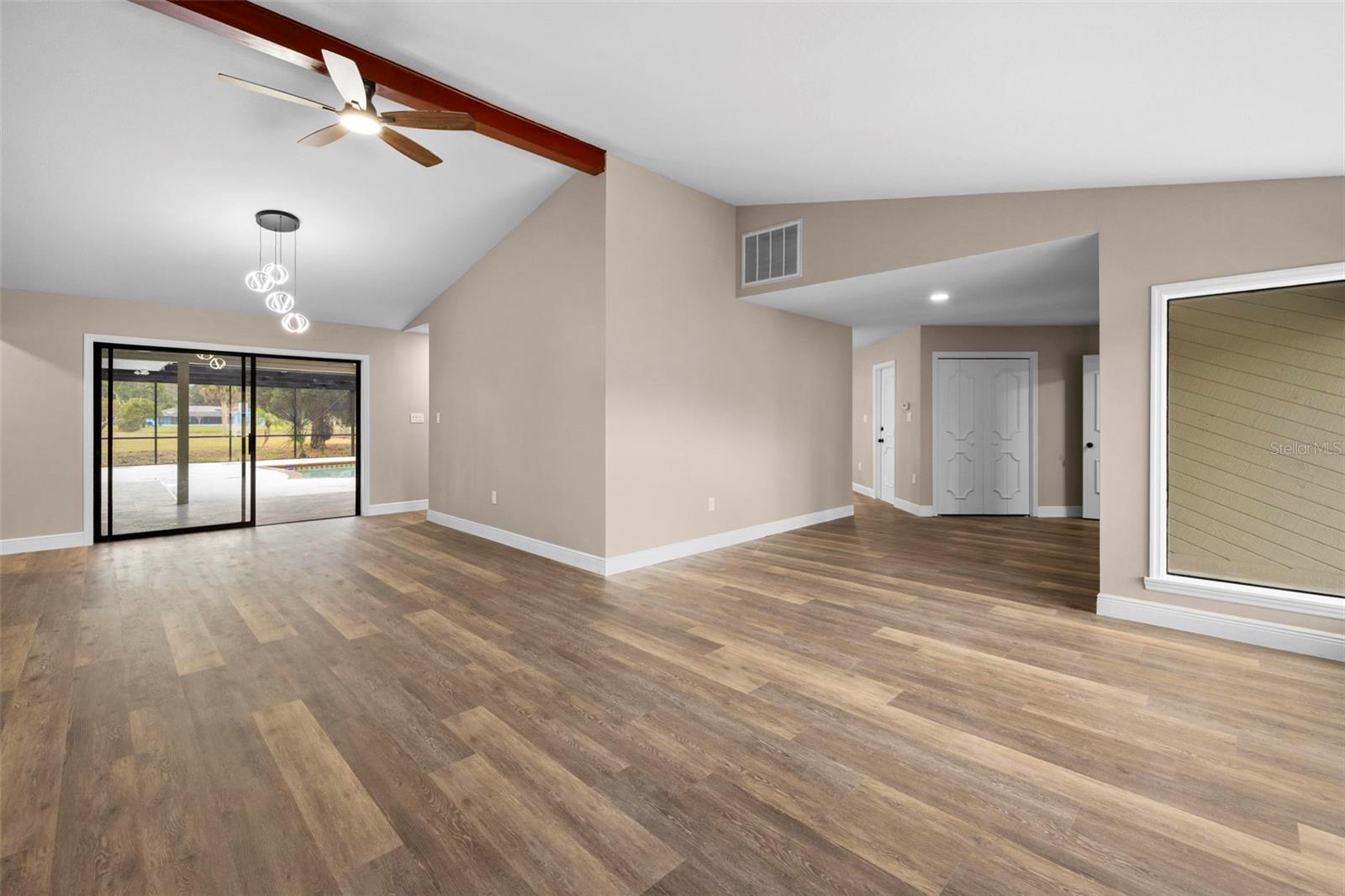 LAKE IN THE WOODS PH I - Residential