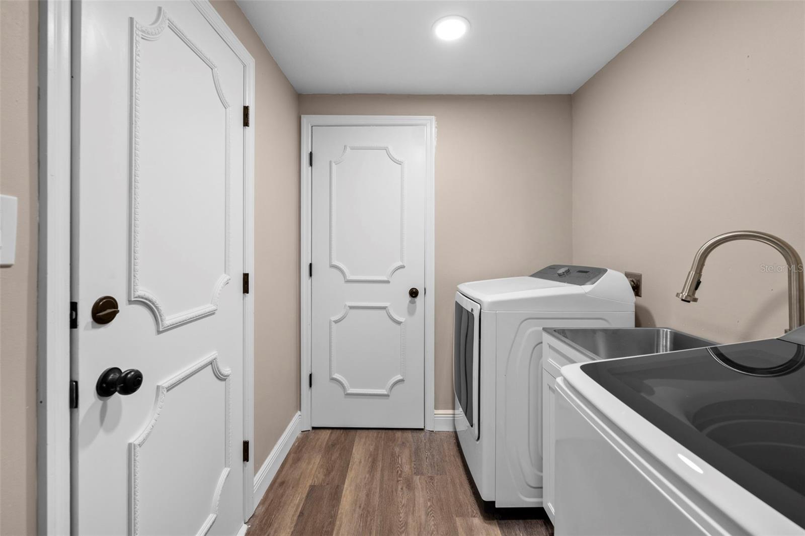 LAKE IN THE WOODS PH I - Residential