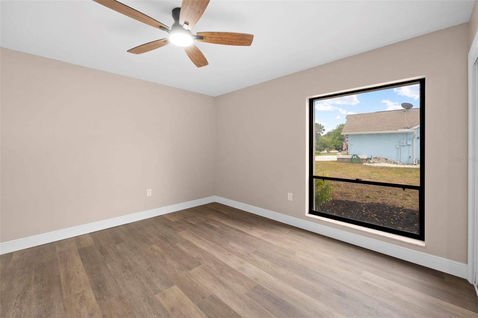 LAKE IN THE WOODS PH I - Residential