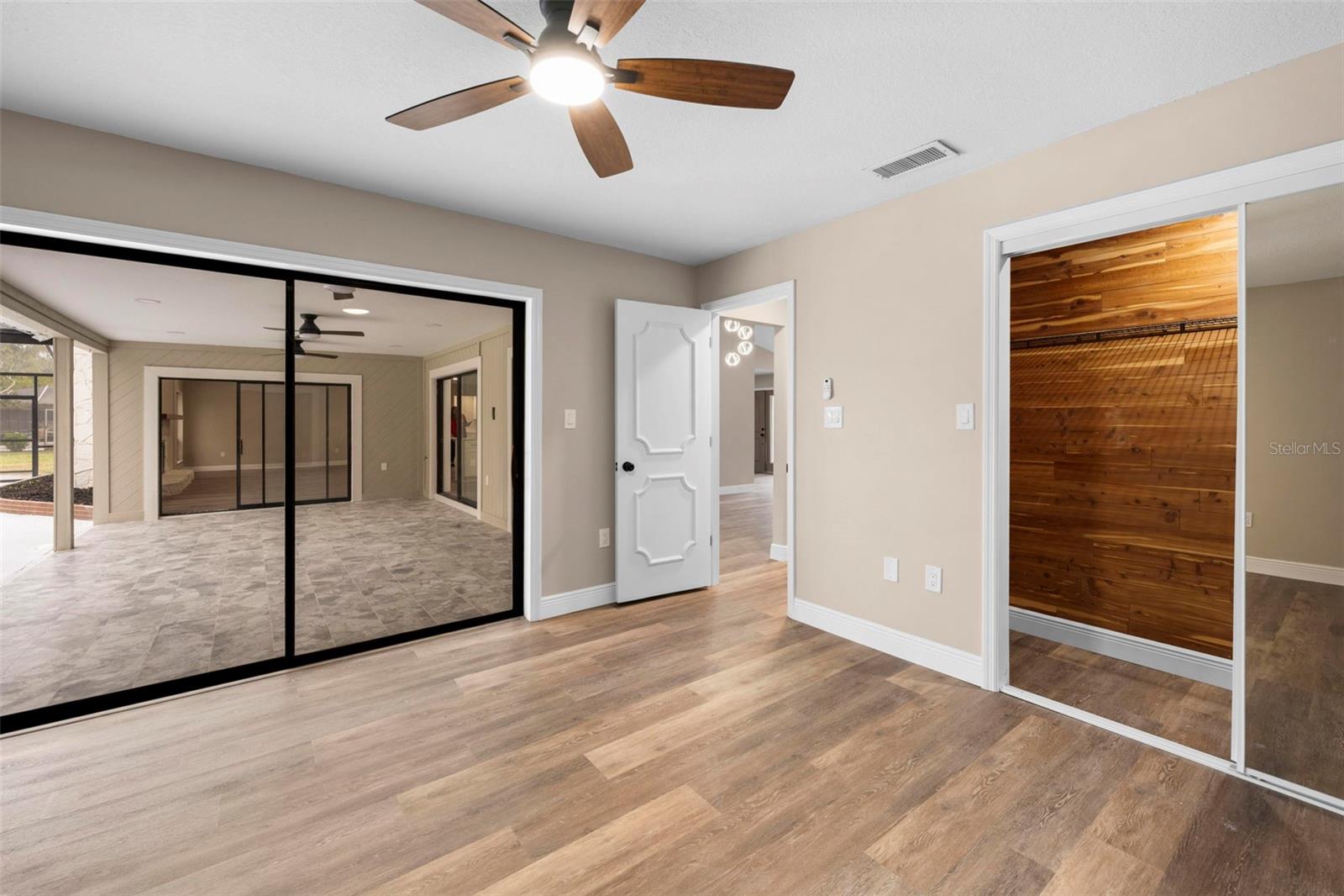 LAKE IN THE WOODS PH I - Residential