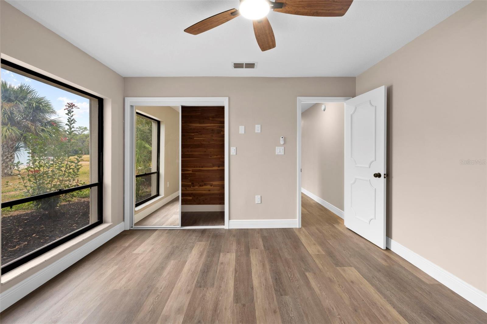 LAKE IN THE WOODS PH I - Residential