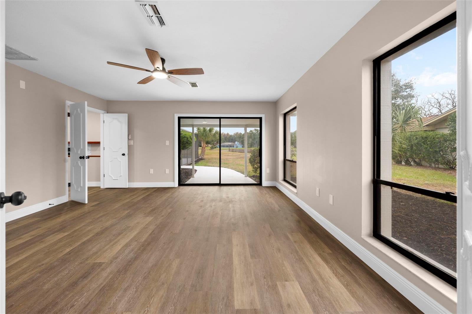 LAKE IN THE WOODS PH I - Residential