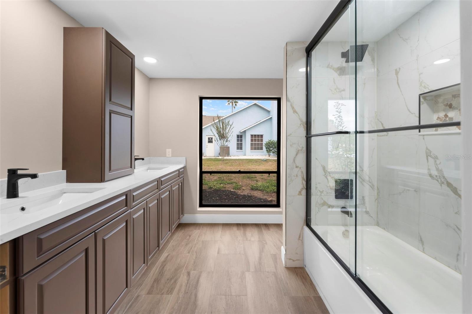 LAKE IN THE WOODS PH I - Residential