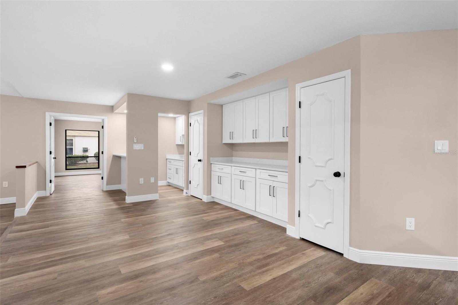 LAKE IN THE WOODS PH I - Residential