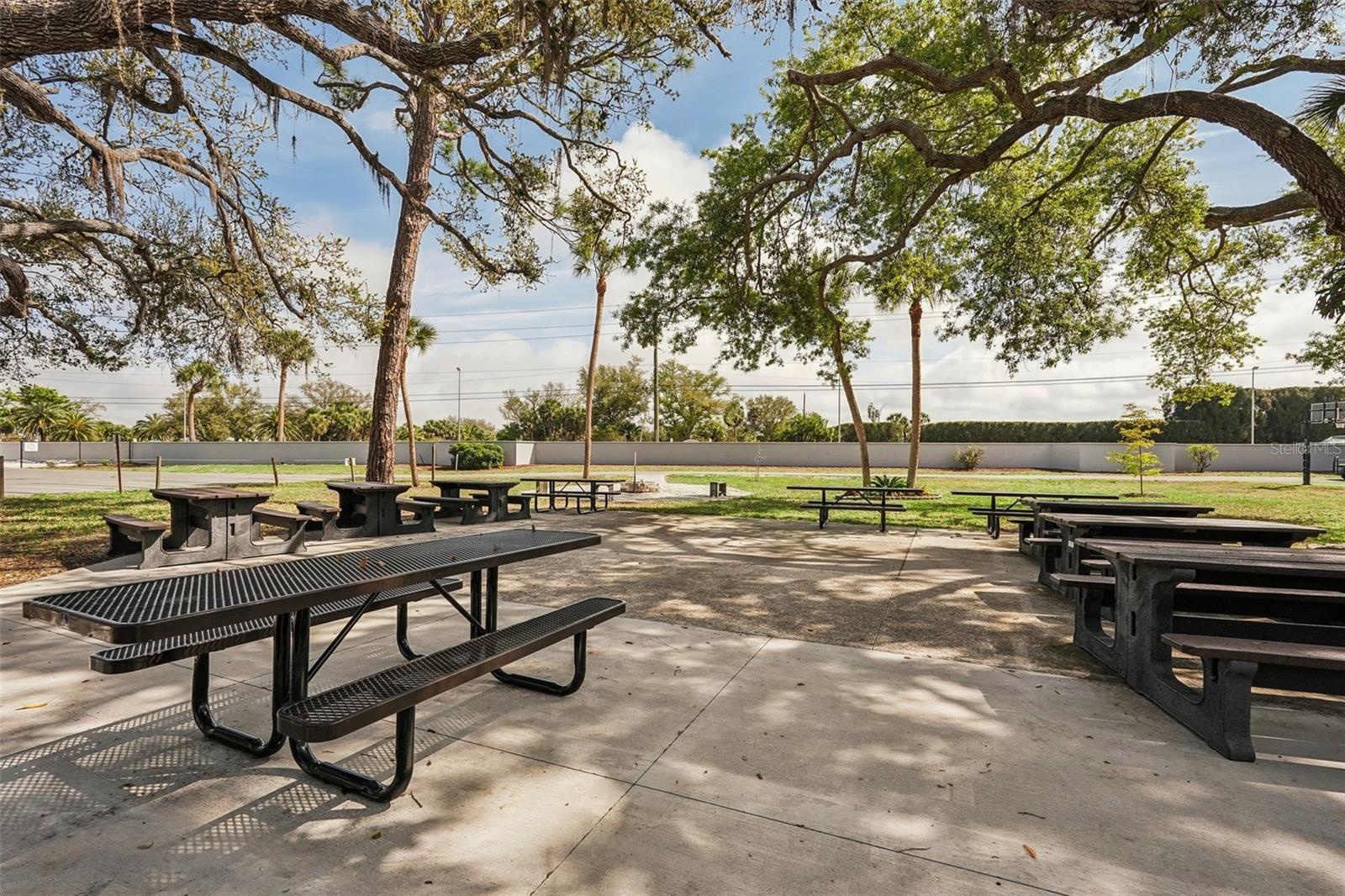 ALAMEDA ISLES - Residential